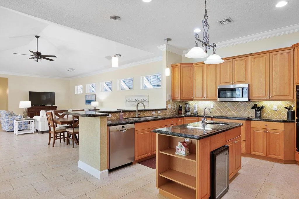 9190 Spring Time Drive, Vero Beach, FL 32963 photo 10