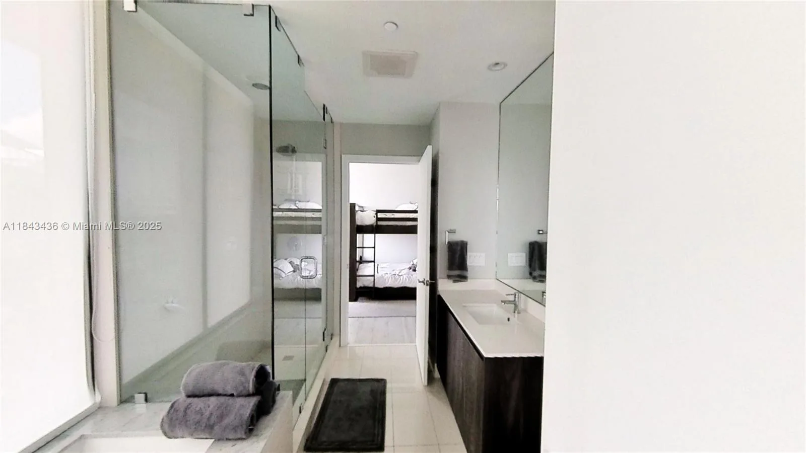 480 NE 31st St # 4907, Miami, FL 33137 photo 2