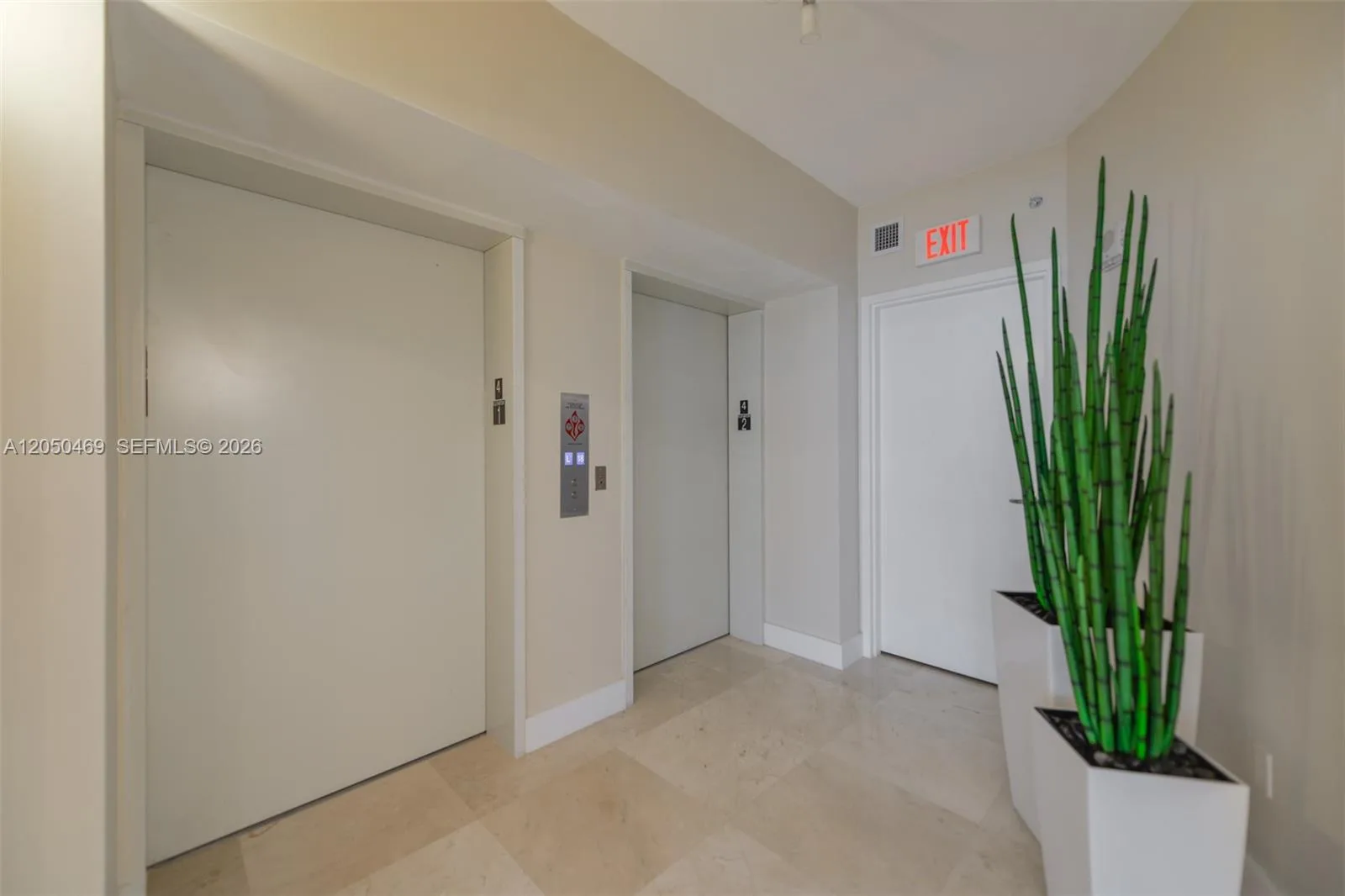 3101 S Ocean Dr # 404, Hollywood, FL 33019 photo 2