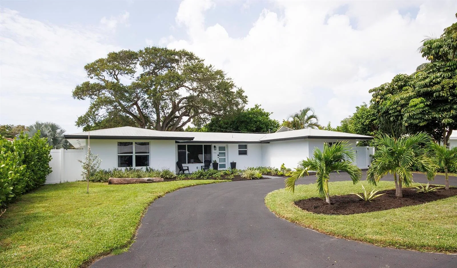 1950 NE 30th Street, Lighthouse Point, FL 33064 photo 2