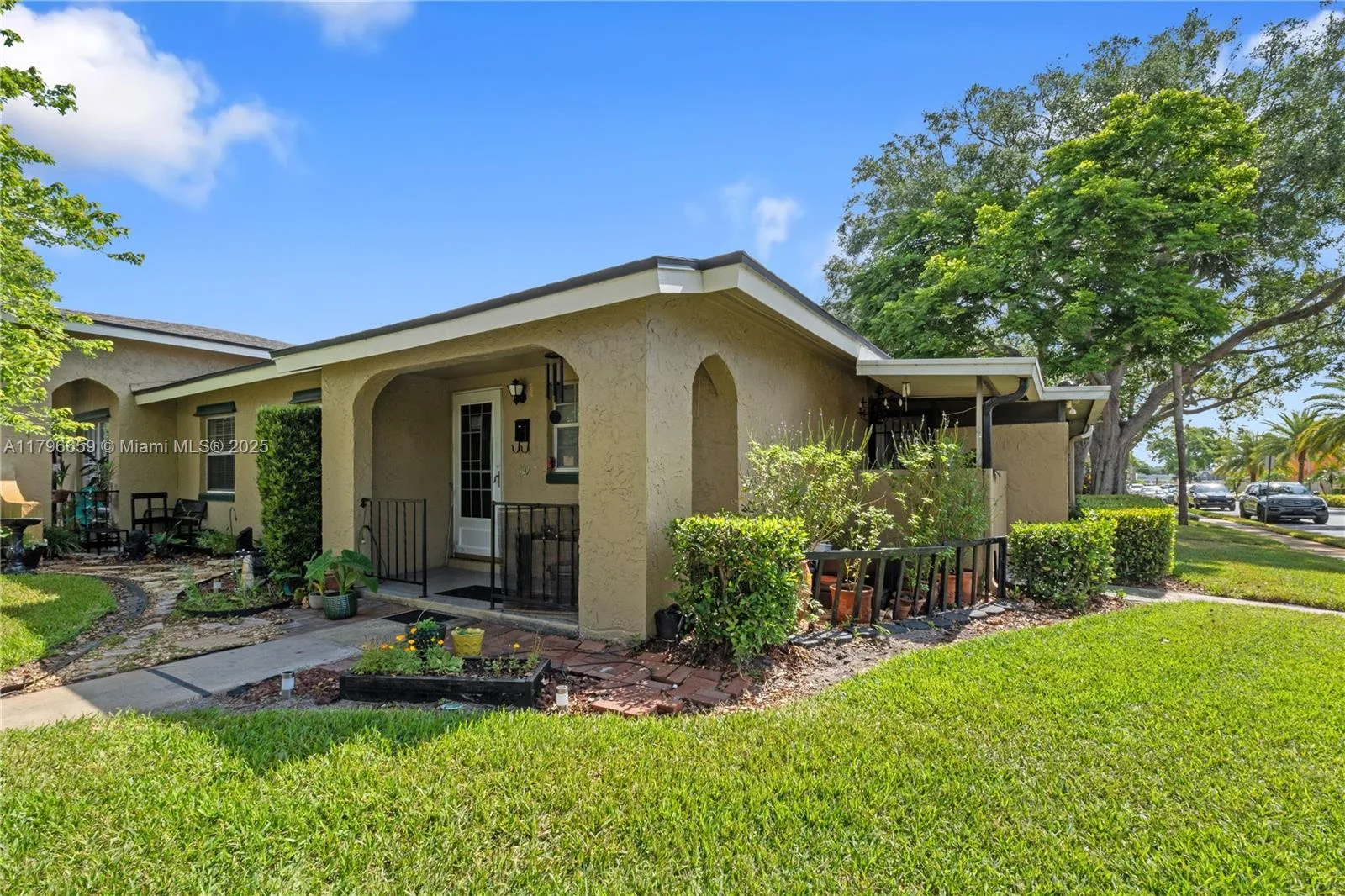 235 MONT BLANC CT # 109, Sanford, FL 32708