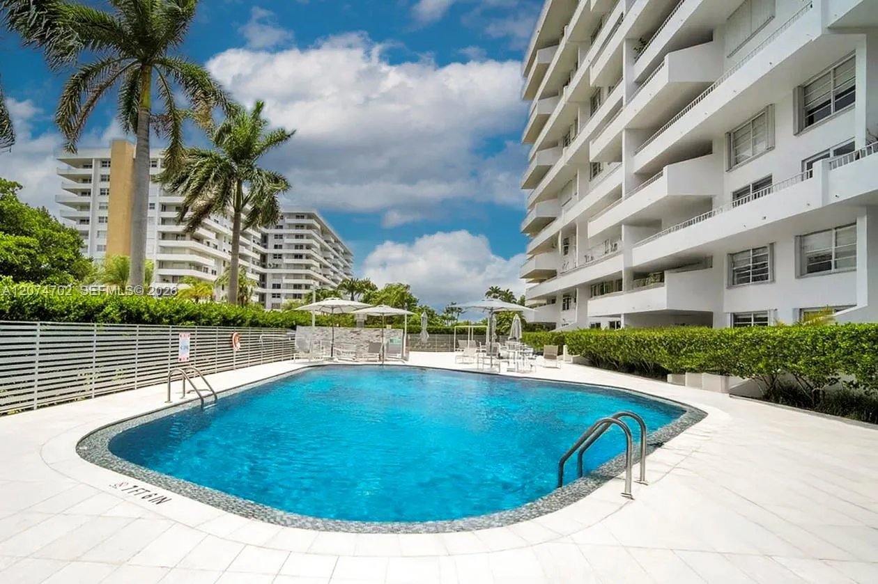 199 Ocean Lane Dr # 902, Key Biscayne, FL 33149 photo 3