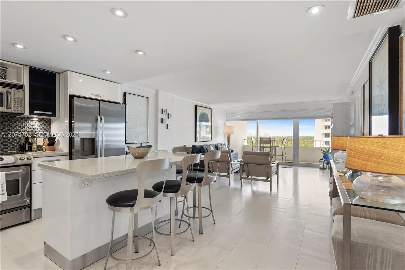 199 Ocean Lane Dr # 902, Key Biscayne, FL 33149 photo 9