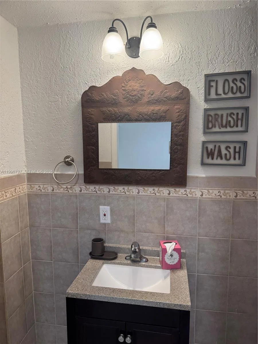 6126 SW 61st St, South Miami, FL 33143 photo 6