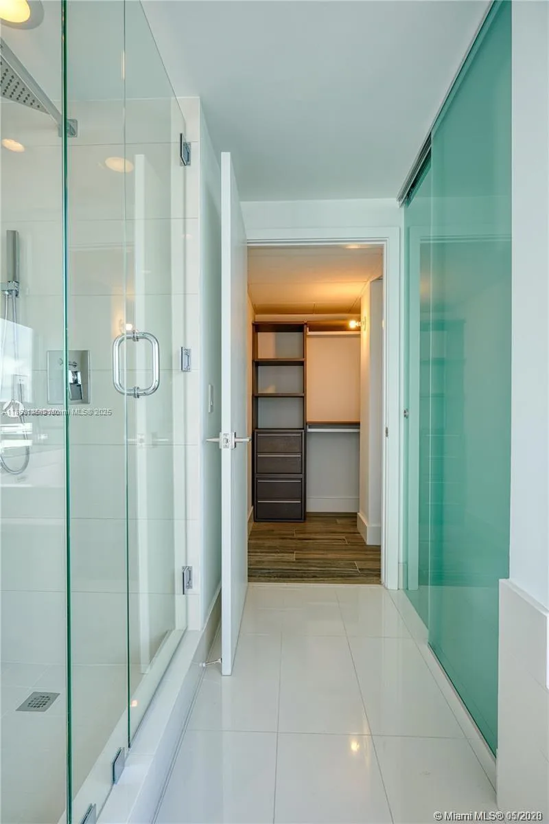 650 NE 32nd St # 1208, Miami, FL 33137 photo 13