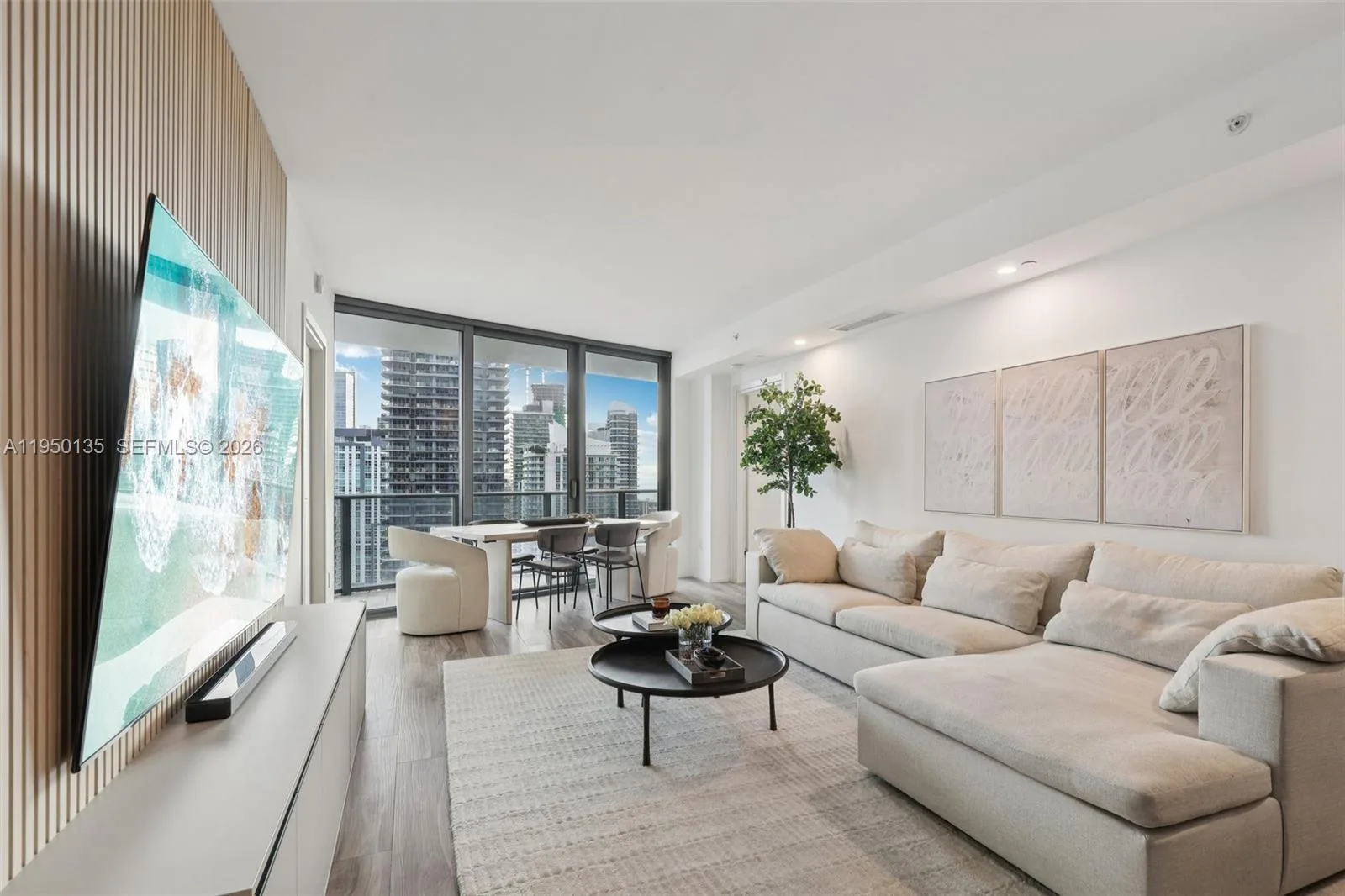 801 S Miami Ave # 3802, Miami, FL 33130