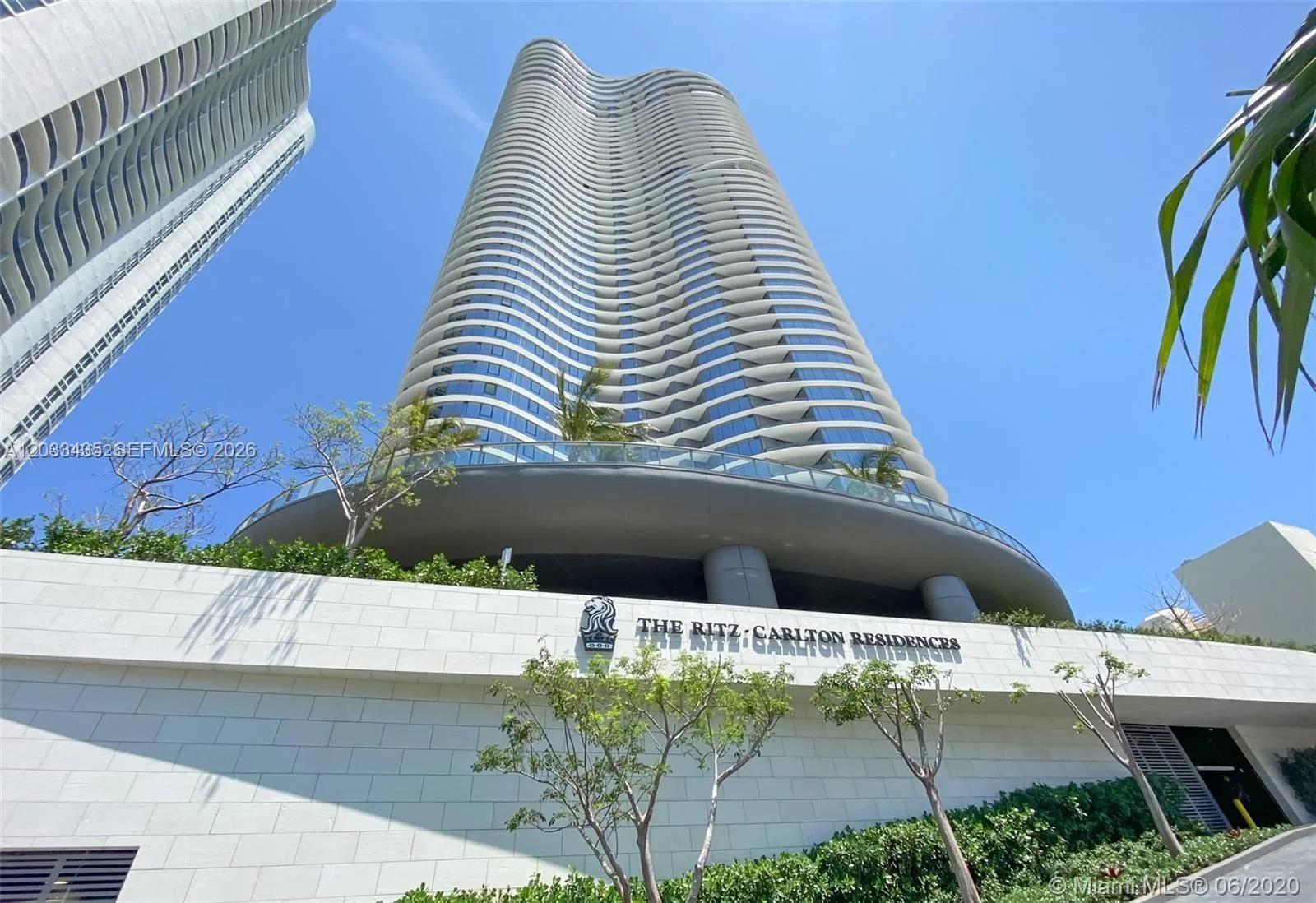 15701 Collins Ave # 1403, Sunny Isles Beach, FL 33160