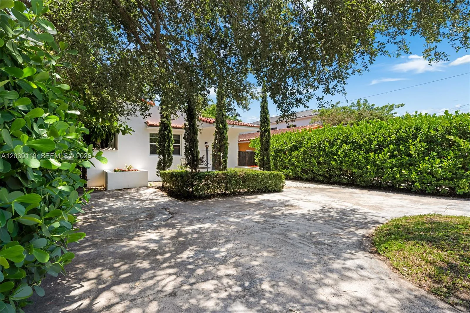 2209 SW 57th Ct, Miami, FL 33155 photo 4