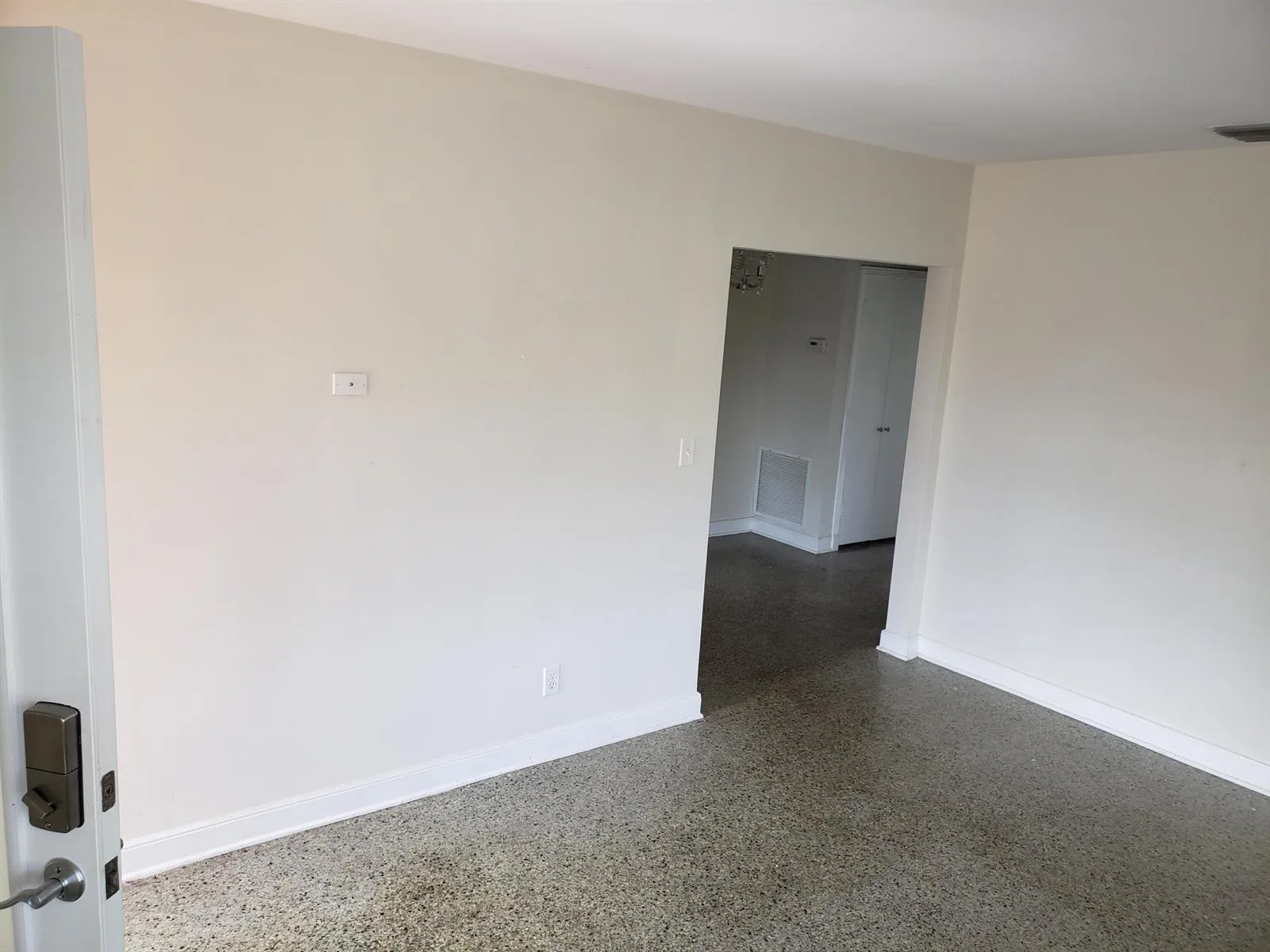 3637 S Olive Avenue, West Palm Beach, FL 33405 photo 3