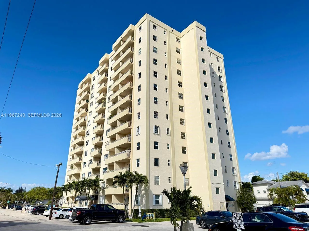 900 NE 18th Avenue # 304, Fort Lauderdale, FL 33304 photo 2