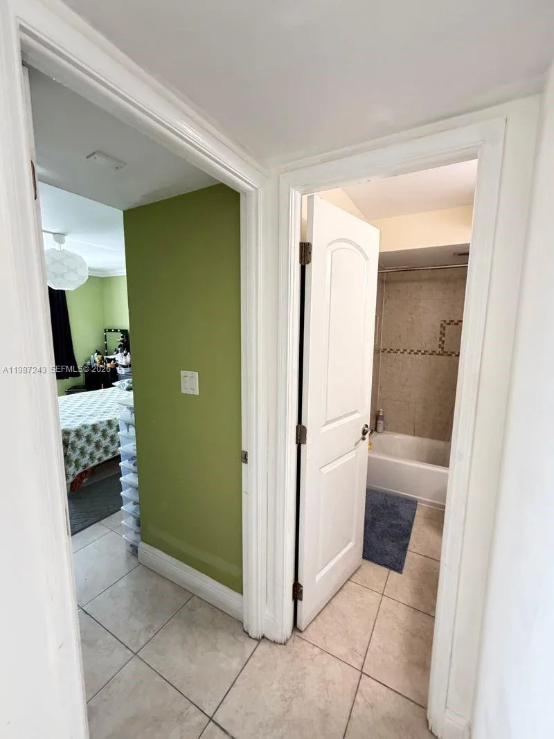 900 NE 18th Avenue # 304, Fort Lauderdale, FL 33304 photo 9