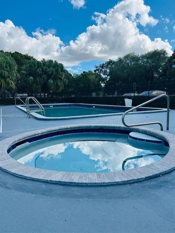 8350 SANDS POINT Boulevard # E310, Tamarac, FL 33321