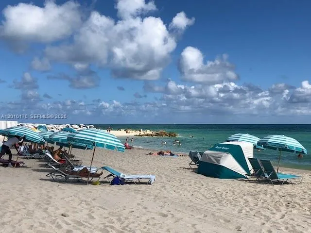 2899 Collins Ave # 724, Miami Beach, FL 33140 photo 12