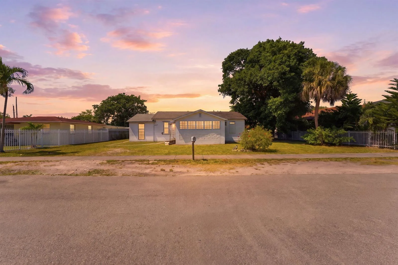 1129 NW 105th Street, Miami, FL 33150 photo 3