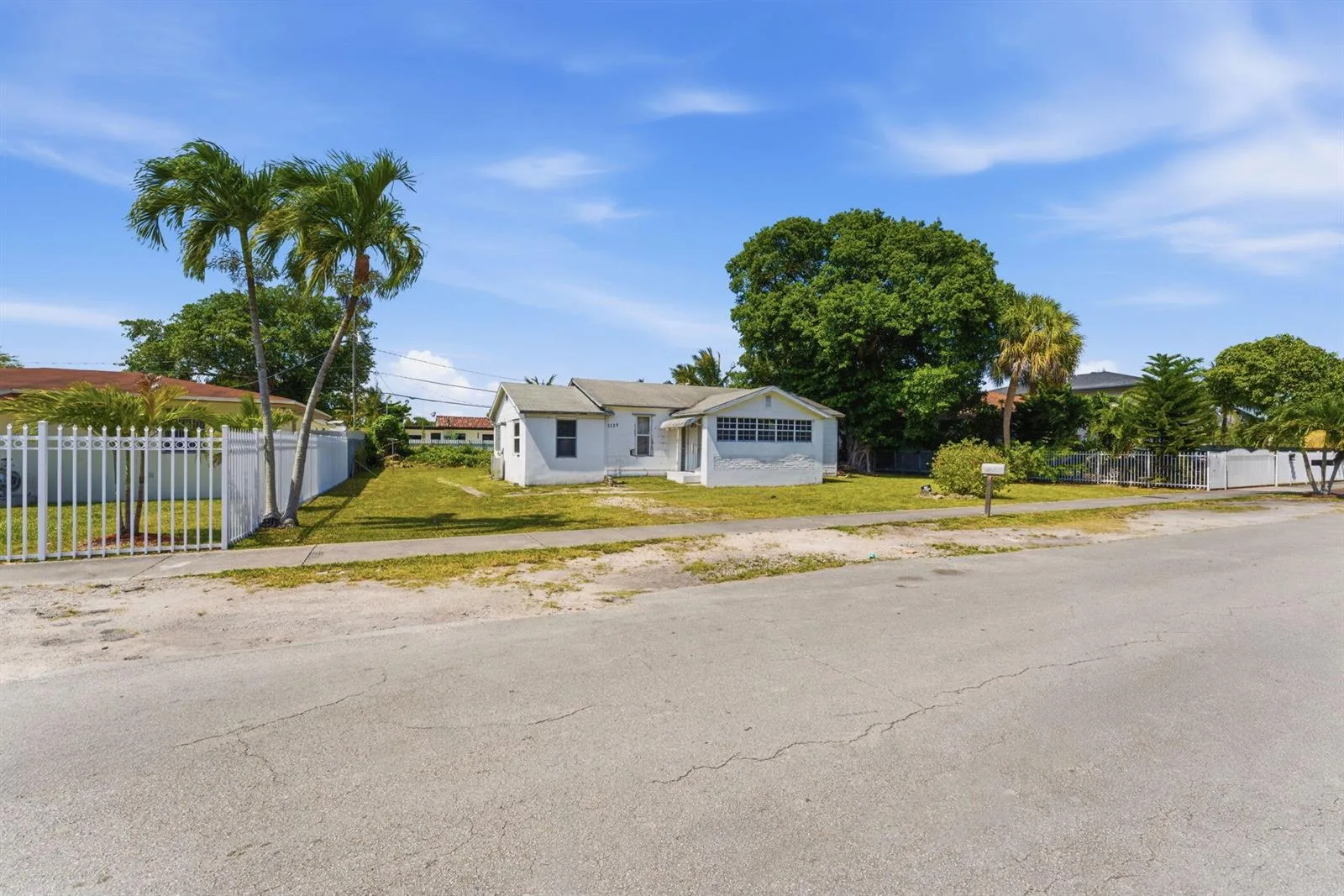 1129 NW 105th Street, Miami, FL 33150 photo 5