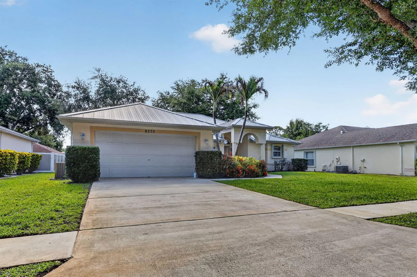 8253 Sand Pine Circle, Port St. Lucie, FL 34952 photo 3