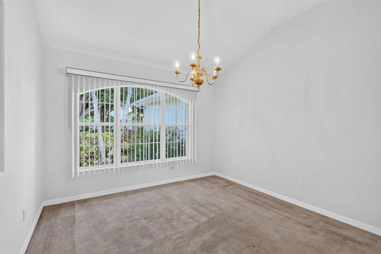 8253 Sand Pine Circle, Port St. Lucie, FL 34952 photo 7