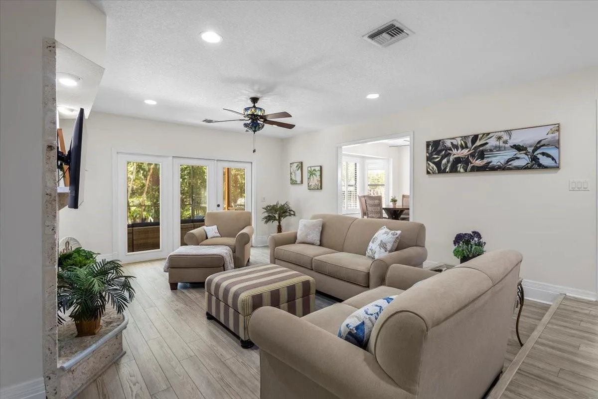 2250 SE Country Club Lane, Stuart, FL 34996 photo 3