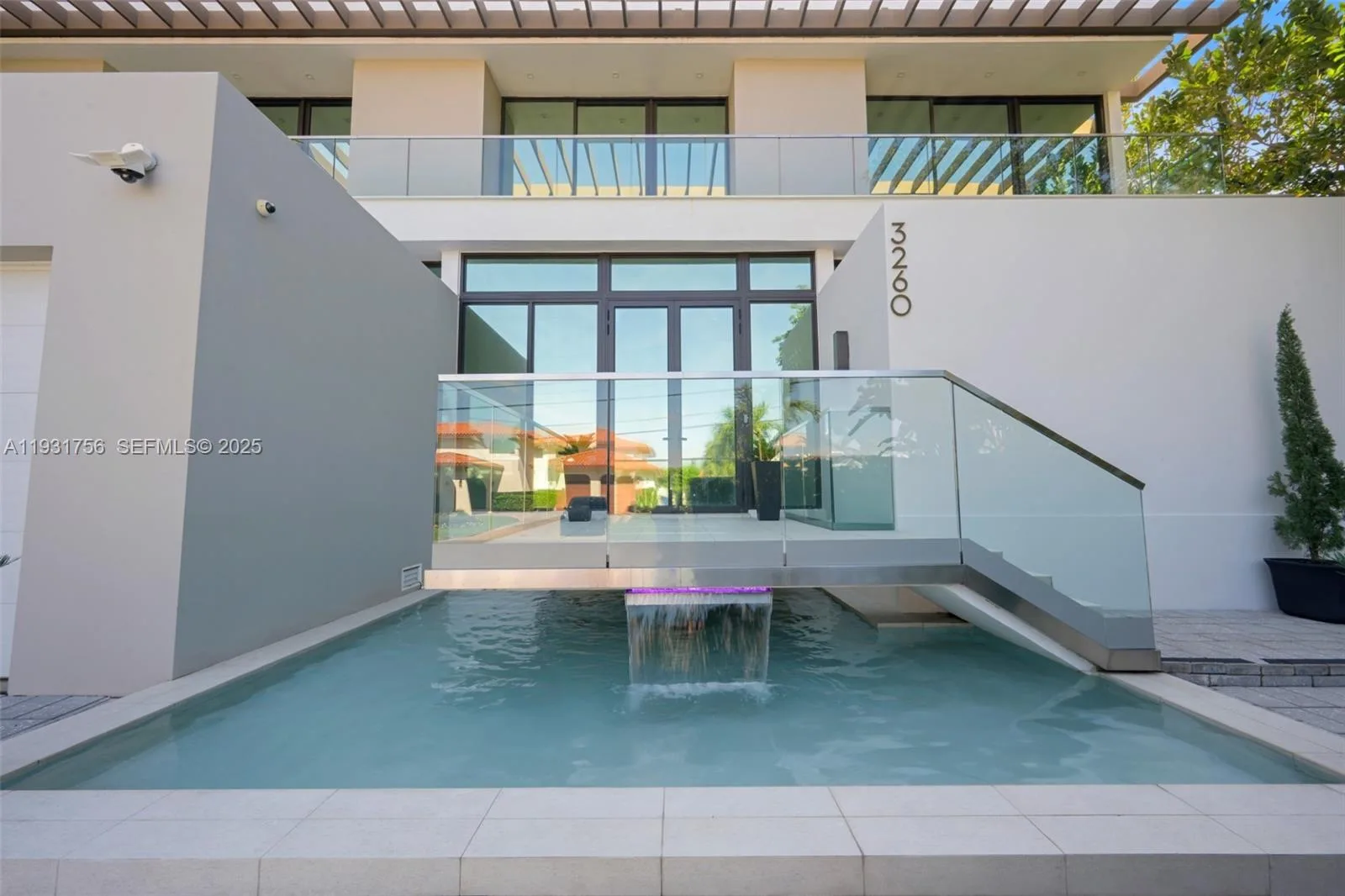 3260 NE 165th St, North Miami Beach, FL 33160 photo 2
