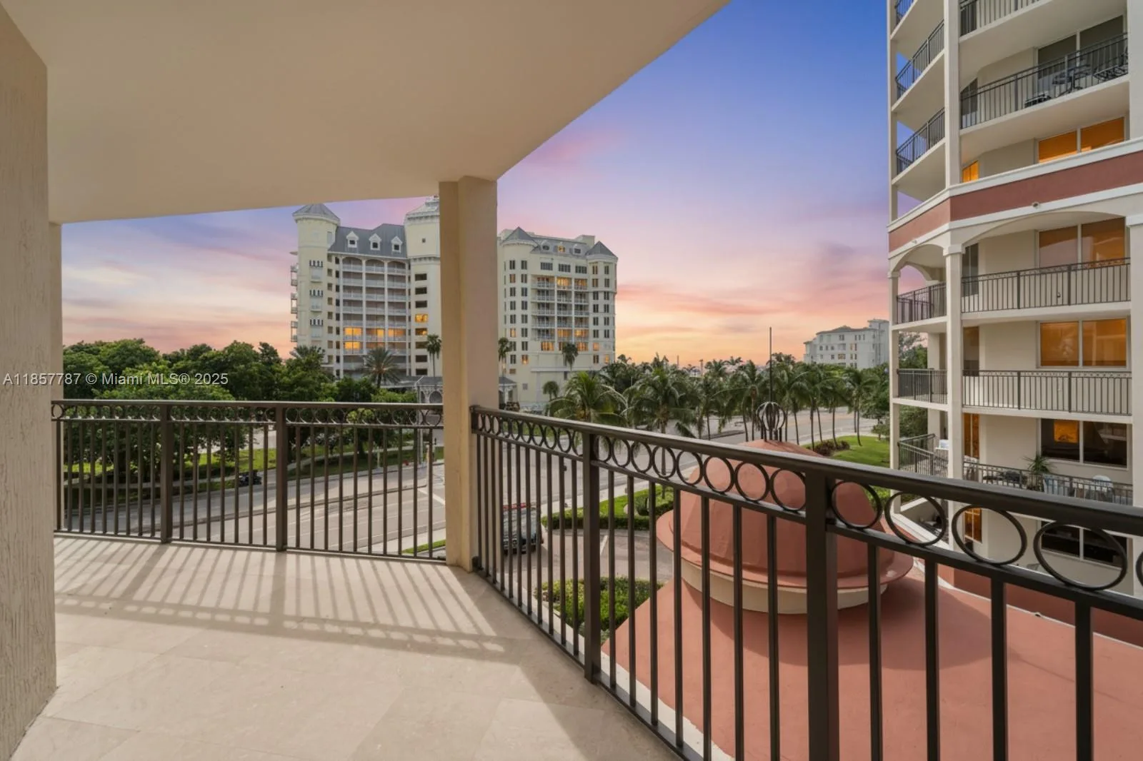 Vue Residences – photo 19