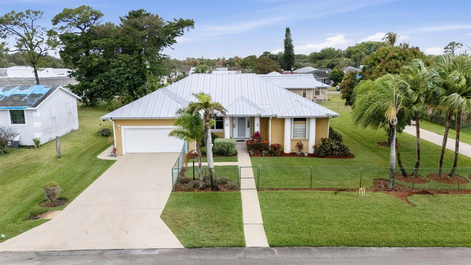 5660 SE Colee Avenue, Stuart, FL 34997 photo 3
