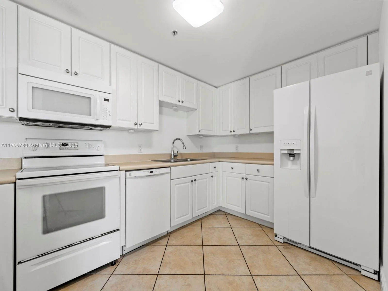 1627 SW 37th Ave # 1103, Miami, FL 33145 photo 10