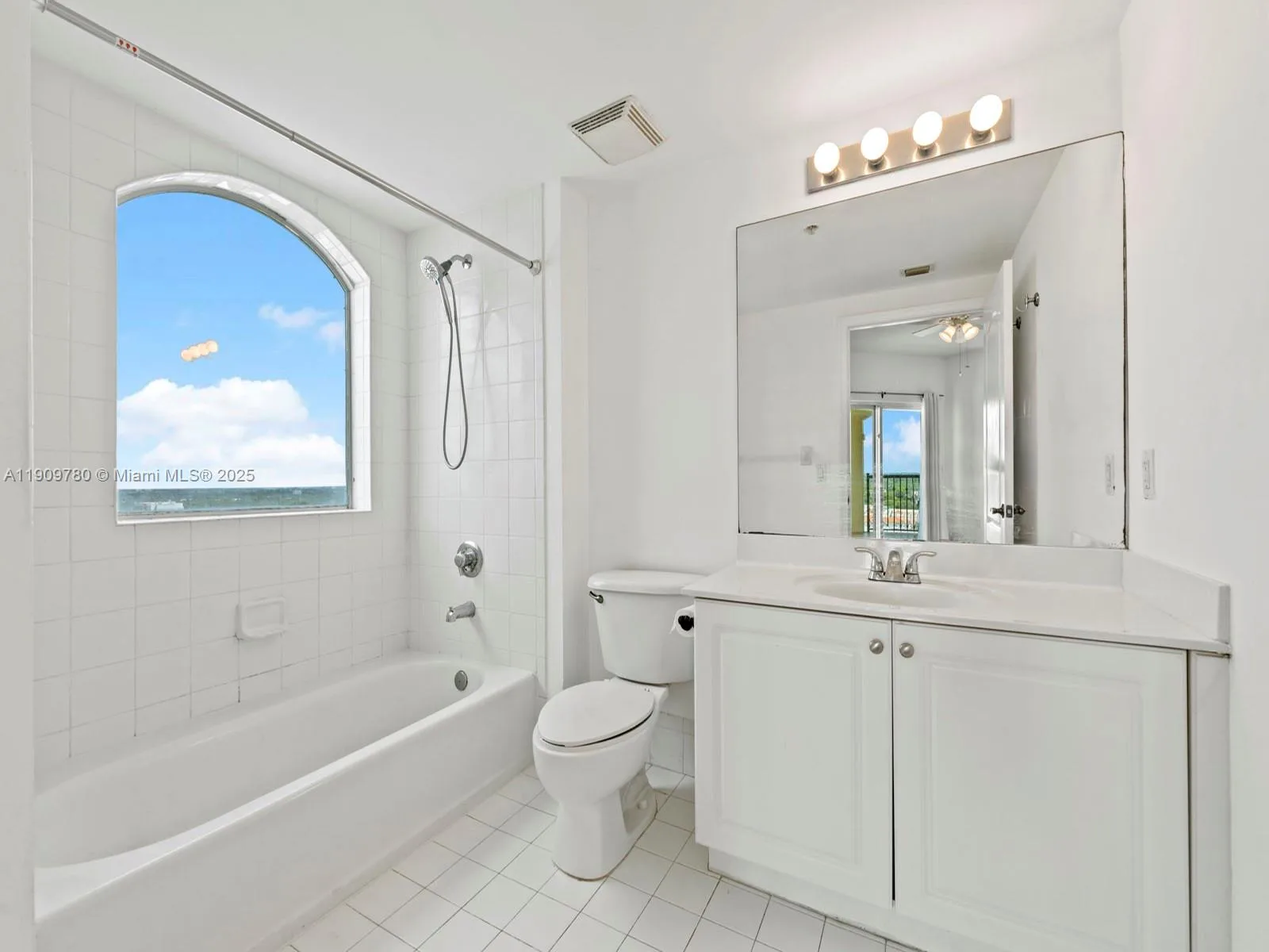 1627 SW 37th Ave # 1103, Miami, FL 33145 photo 13