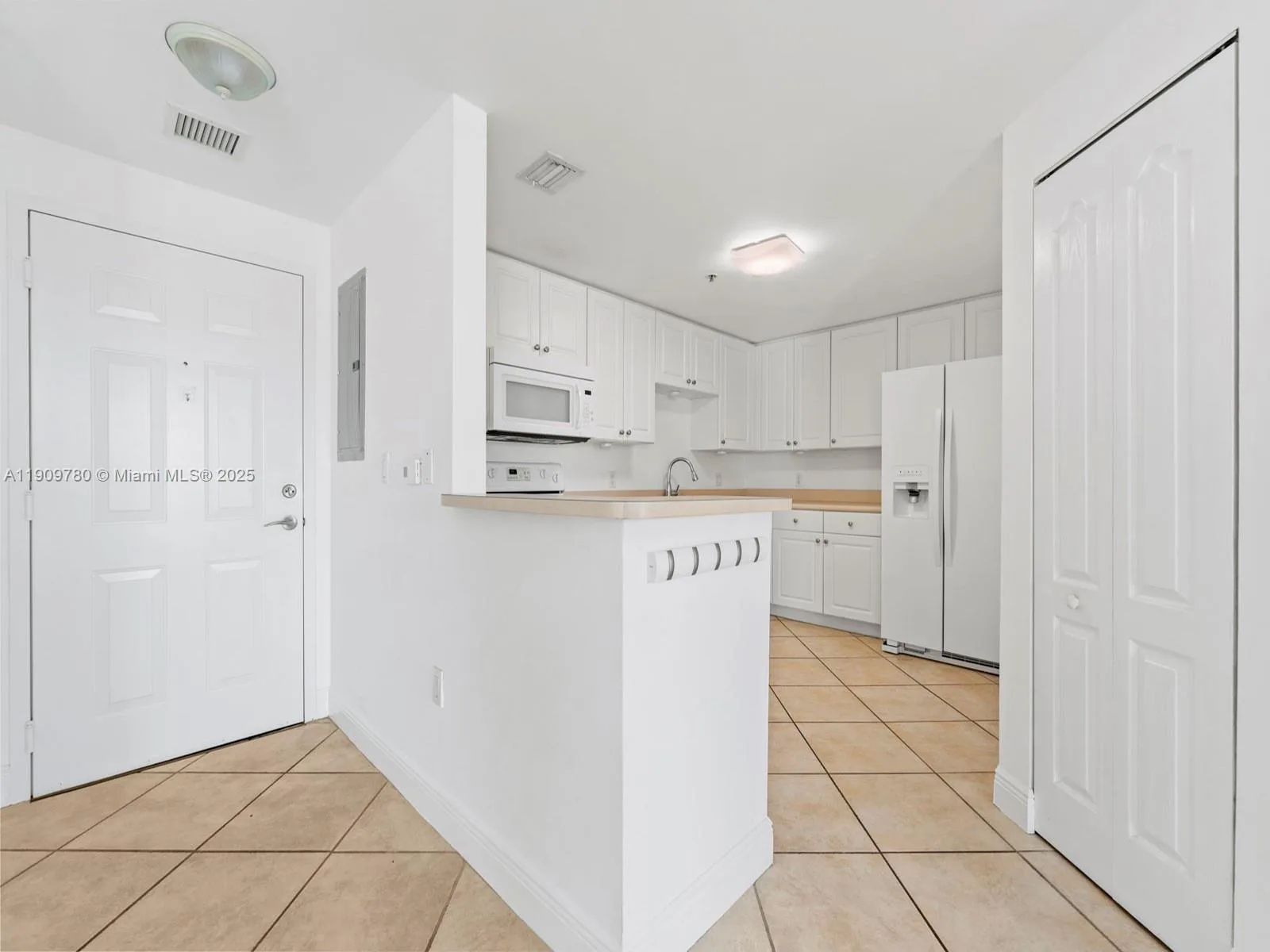 1627 SW 37th Ave # 1103, Miami, FL 33145 photo 9