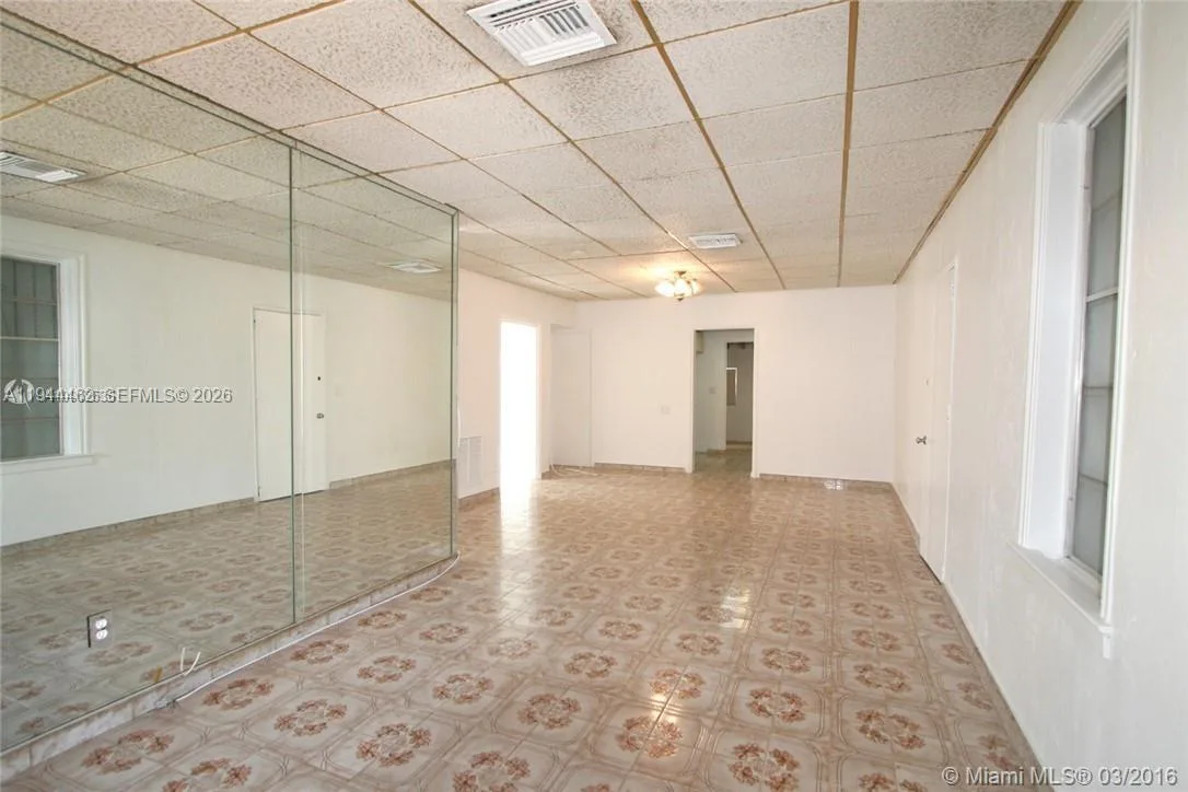 1119 SW 9th St, Miami, FL 33130 photo 4