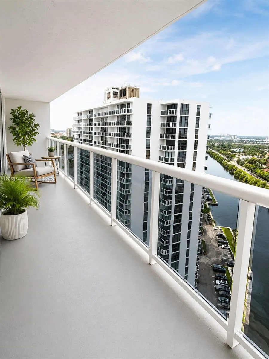 20515 E Country Club Dr # 2141, Aventura, FL 33180 photo 9