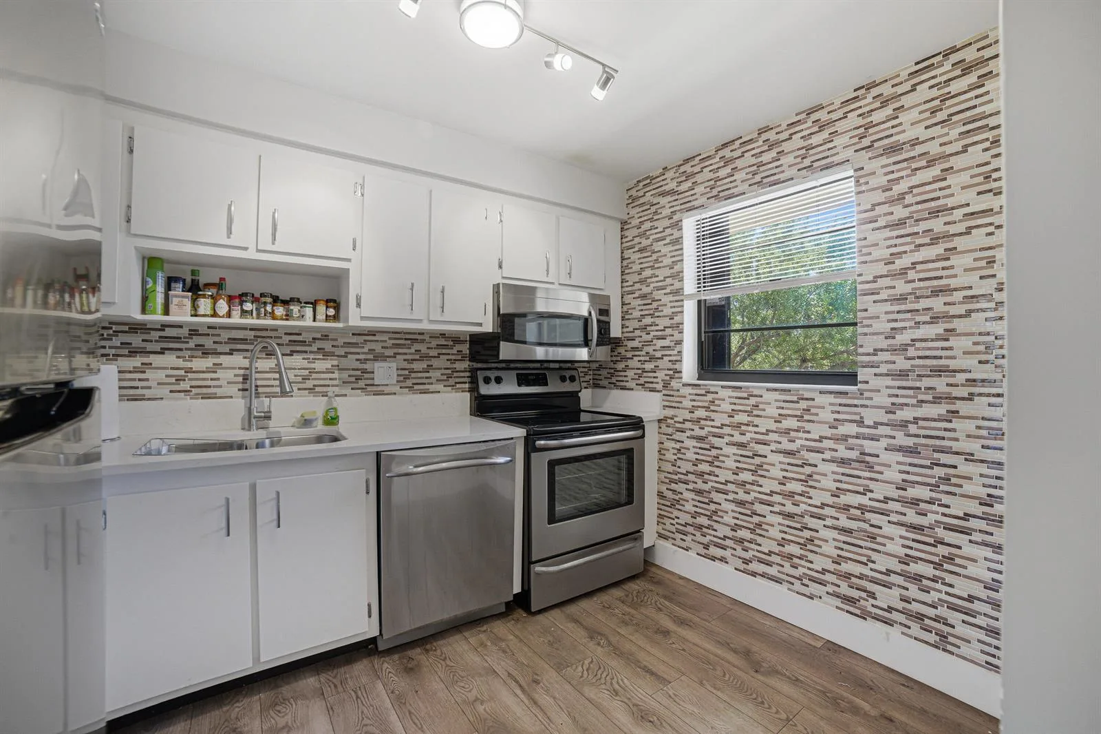 367 S Federal Highway # C323, Deerfield Beach, FL 33441 photo 10