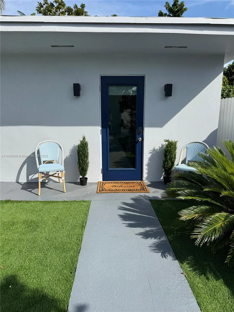 2943 SW 36th Ave # STUDIO, Miami, FL 33133 photo 12
