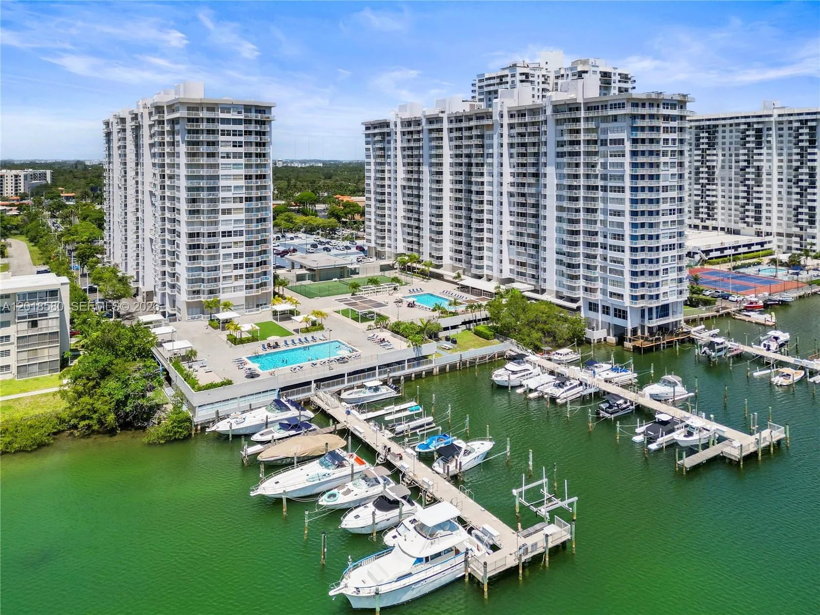18011 Biscayne Blvd # 705, Aventura, FL 33160 photo 4