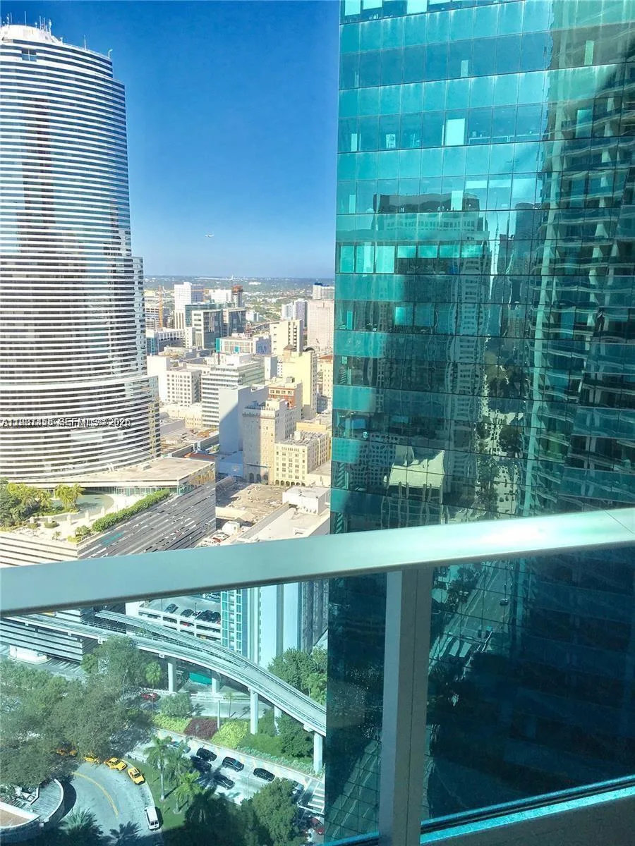 200 Biscayne Boulevard Way # 3712, Miami, FL 33131 photo 2