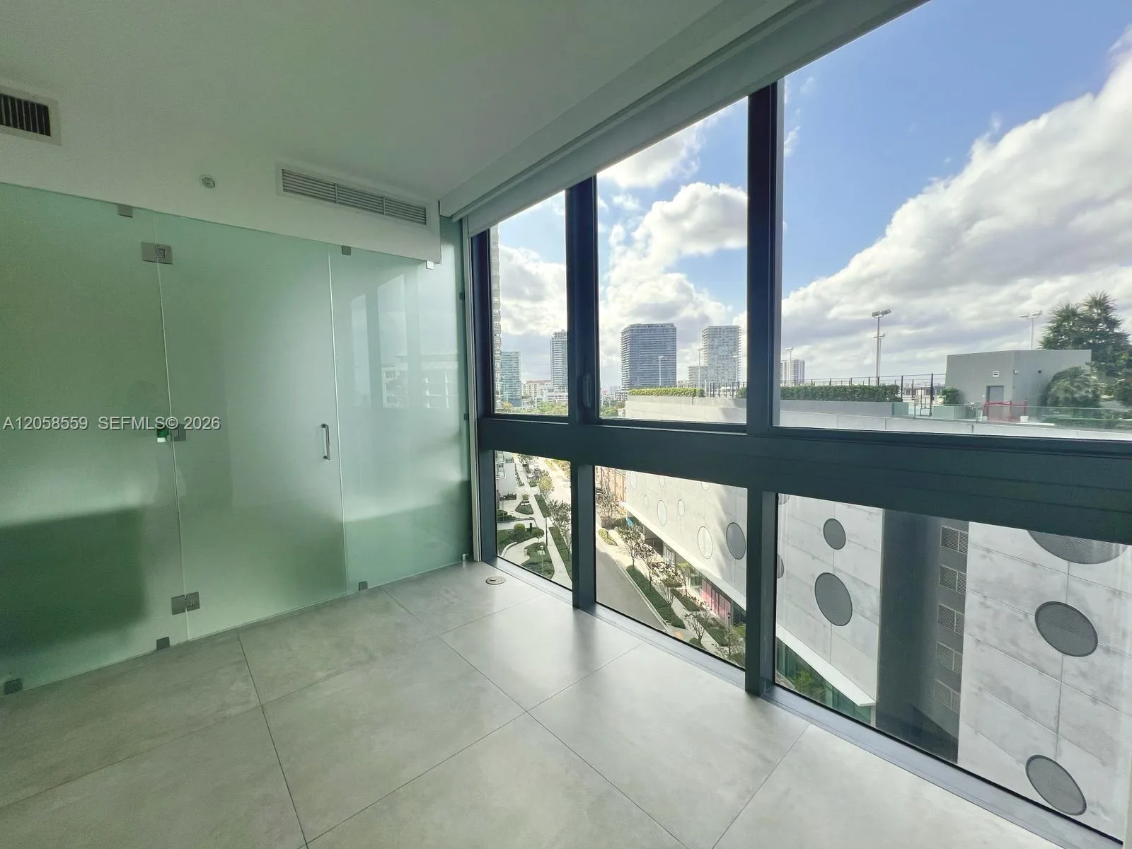650 NE 32nd St # 908, Miami, FL 33137 photo 12
