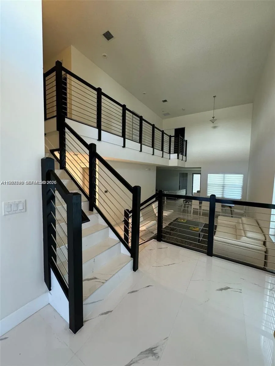 10376 NW 76th Ter, Doral, FL 33178 photo 3