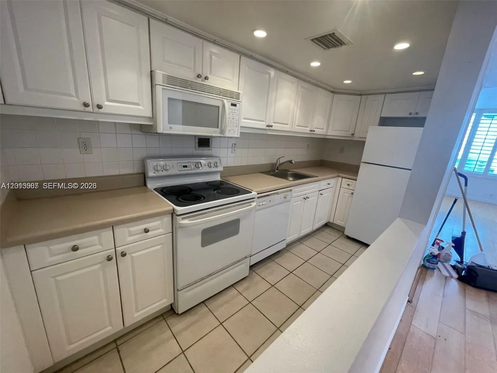 1000 West Ave # 1122, Miami Beach, FL 33139 photo 2