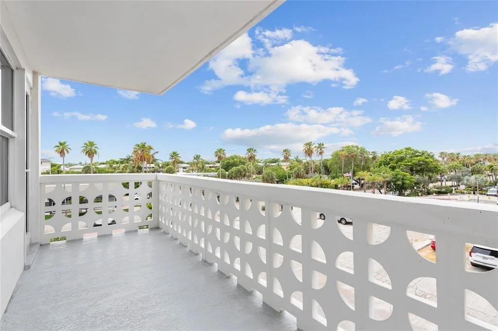 4010 Galt Ocean Drive # 312, Fort Lauderdale, FL 33308