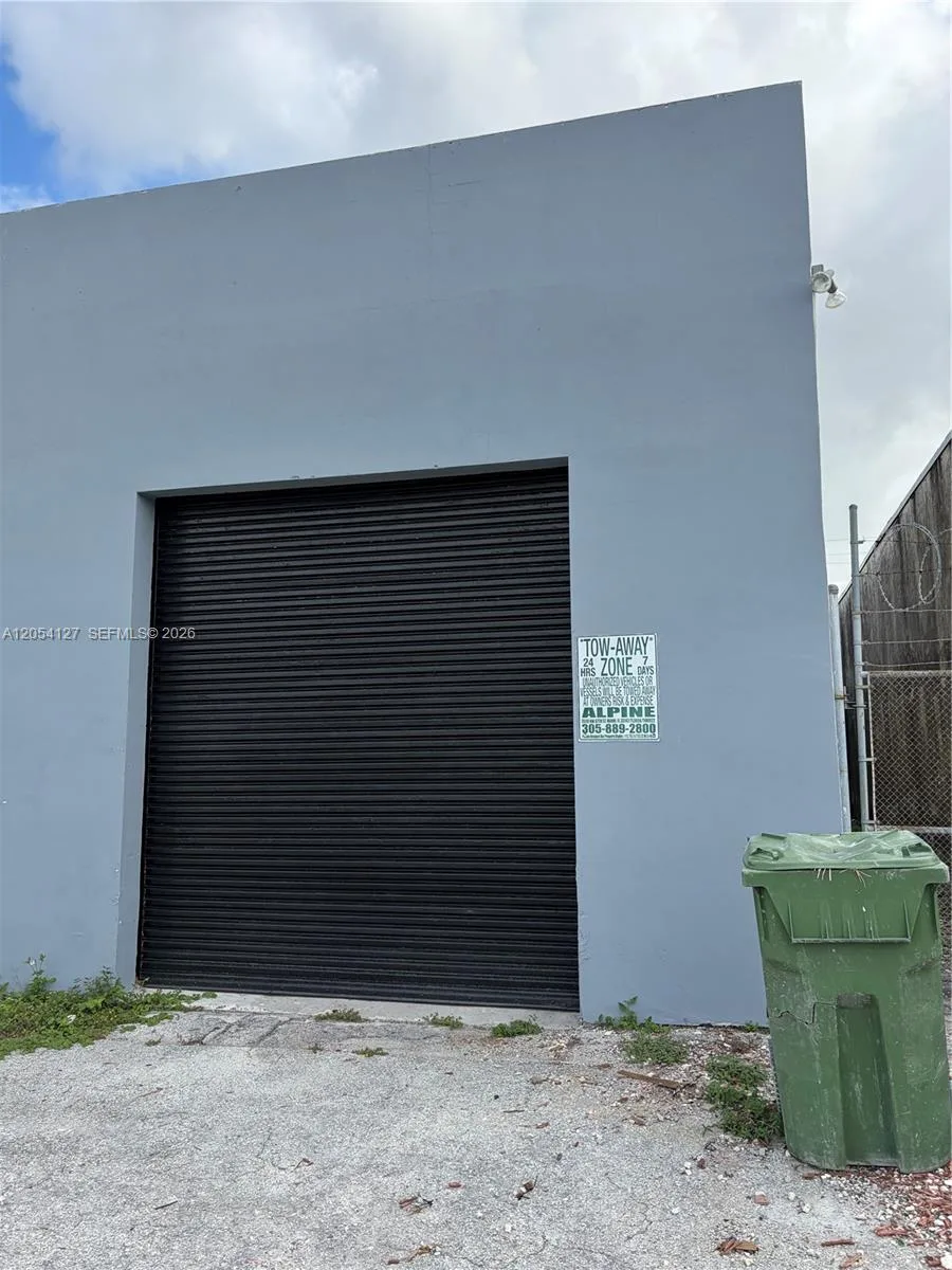 211 W 22nd St, Hialeah, FL 33010 photo 3