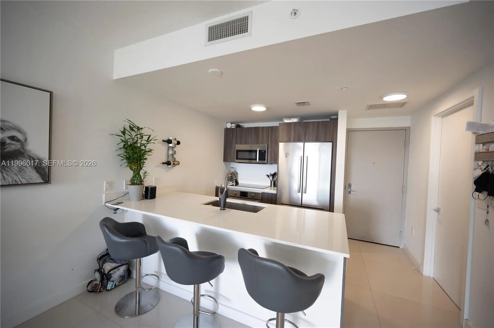 488 NE 18th St # 304, Miami, FL 33132 photo 3