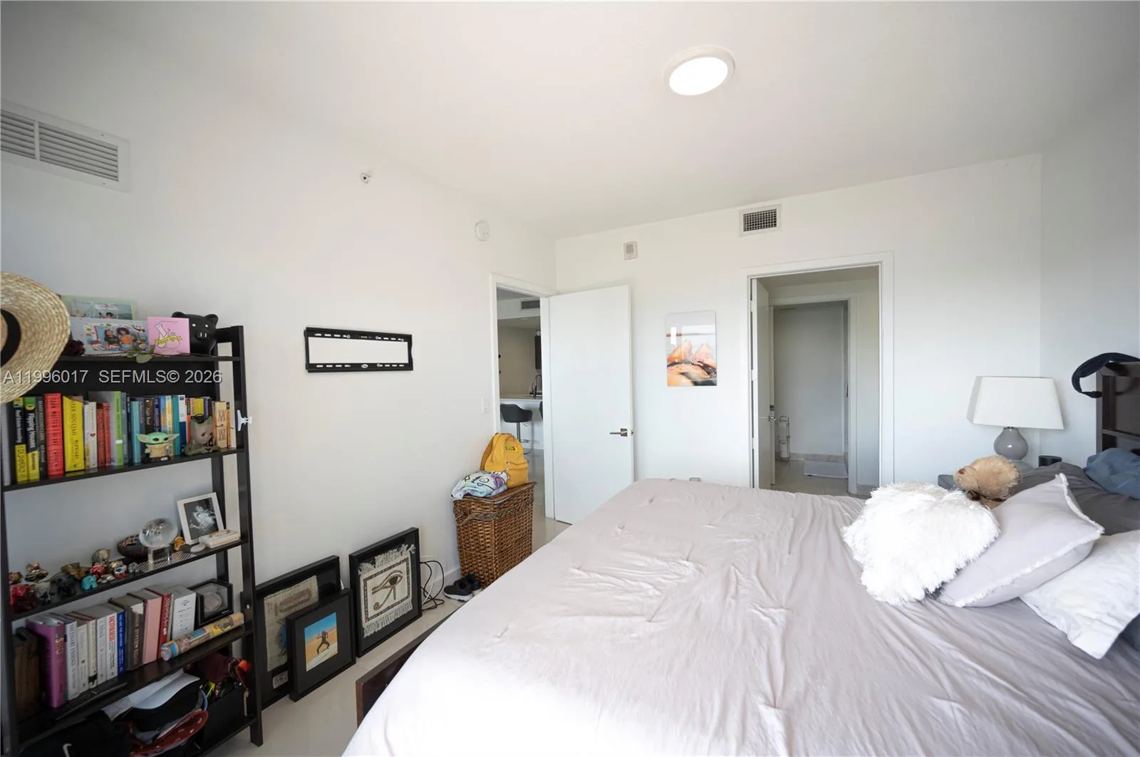 488 NE 18th St # 304, Miami, FL 33132 photo 7