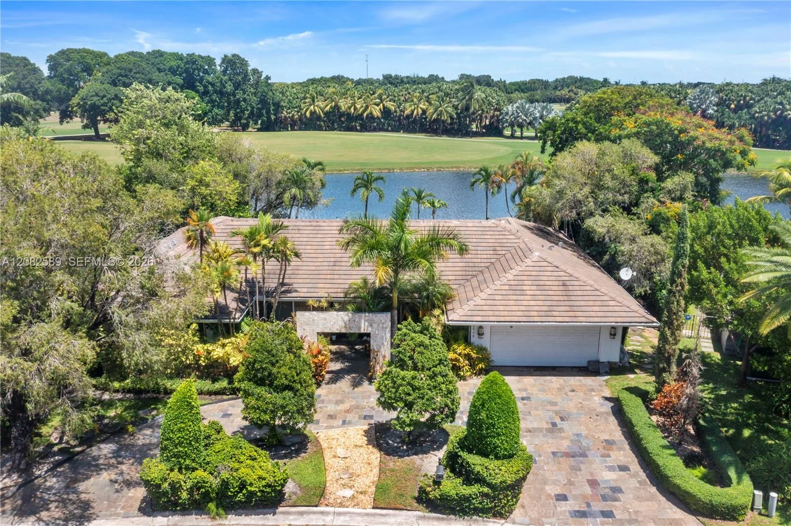 9448 NW 54th Doral Cir Ln, Doral, FL 33178