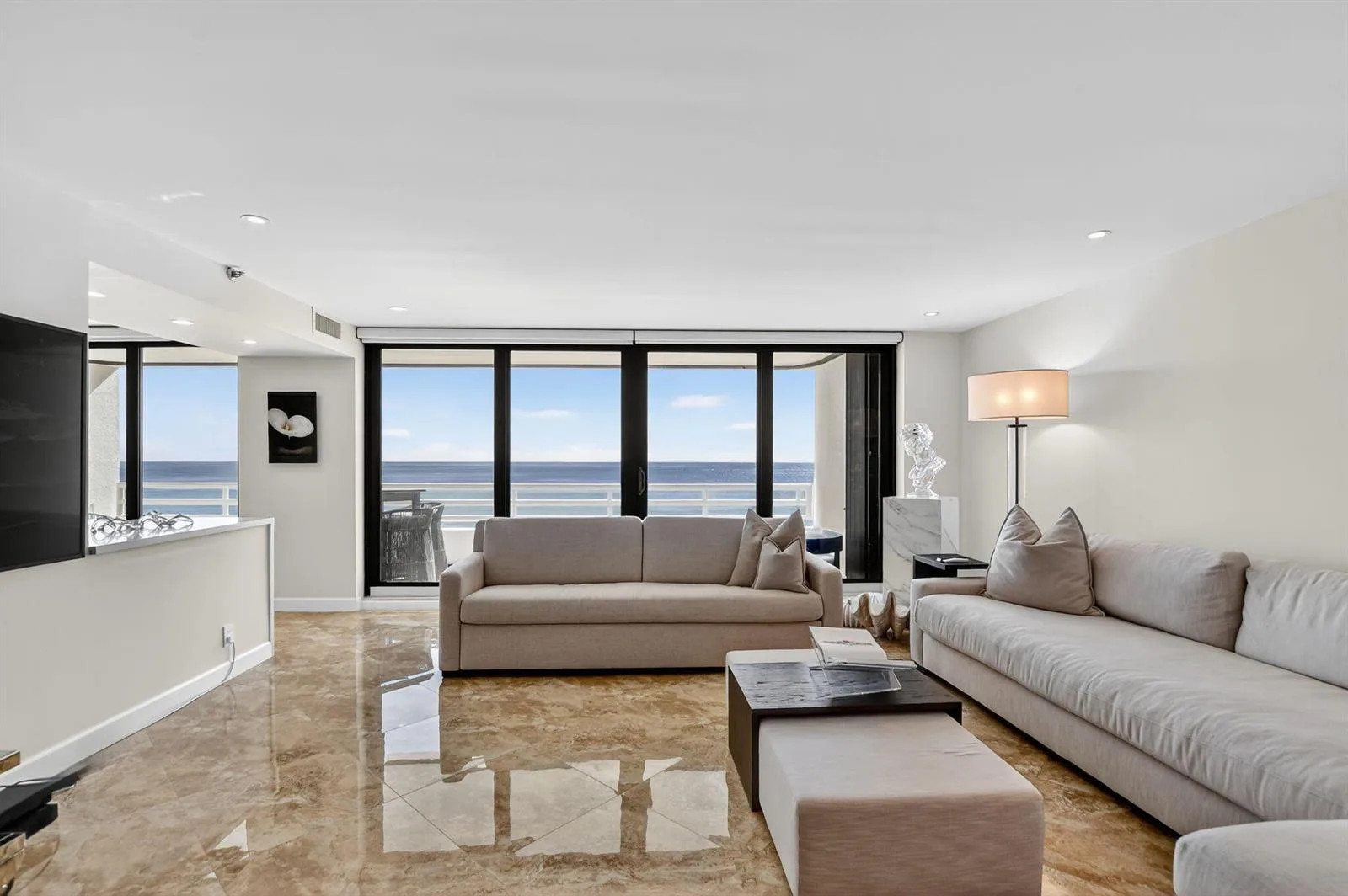 1500 S Ocean Boulevard # 704, Boca Raton, FL 33432