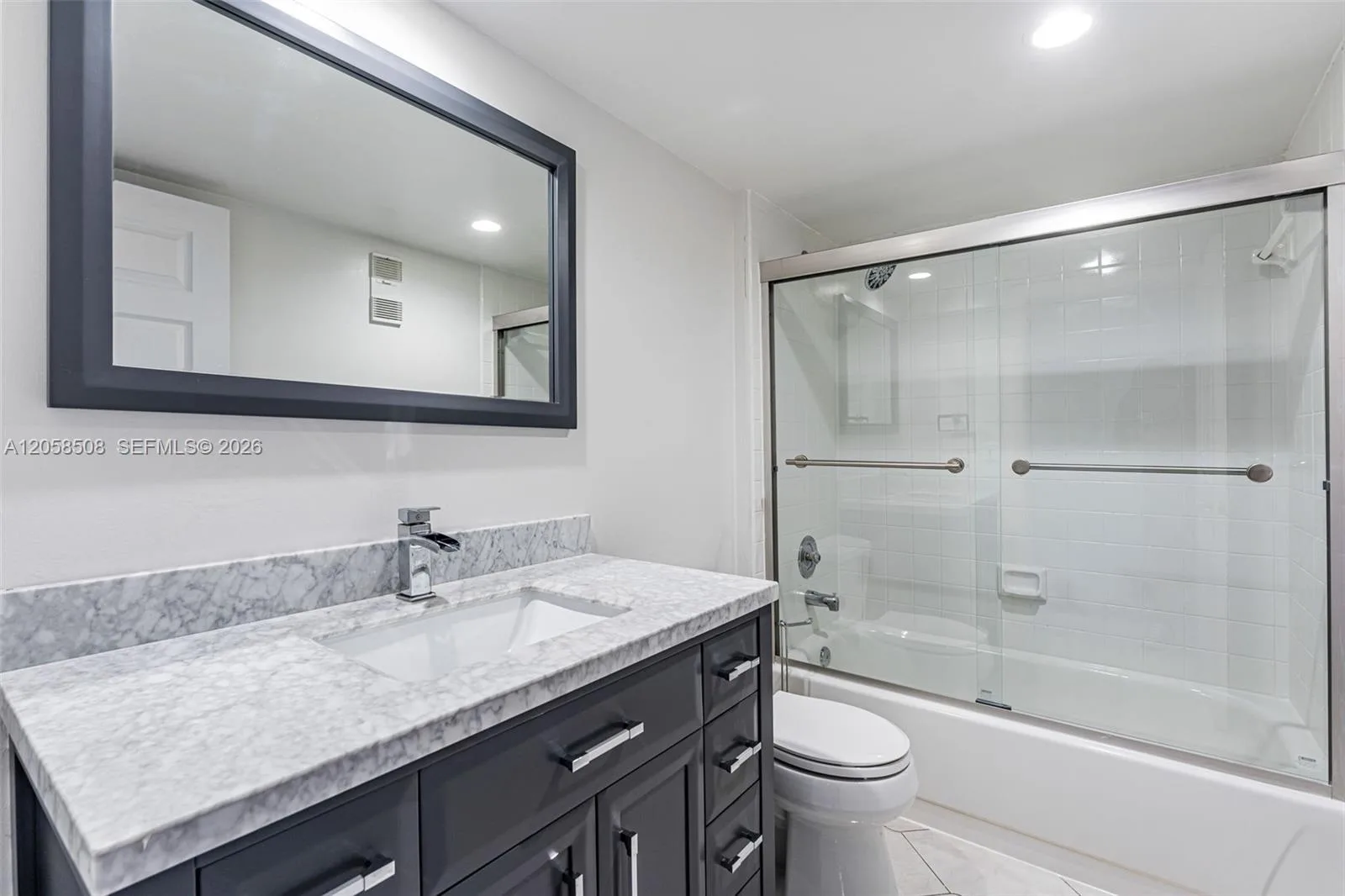 1719 Whitehall Dr # 304, Davie, FL 33324 photo 8
