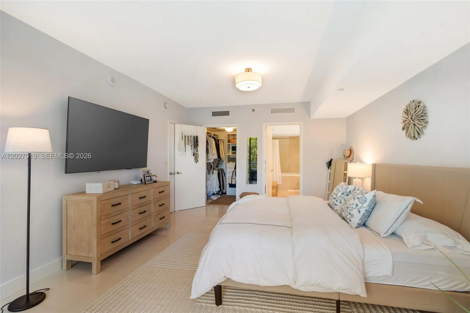 495 Brickell Ave # 409, Miami, FL 33131 photo 11