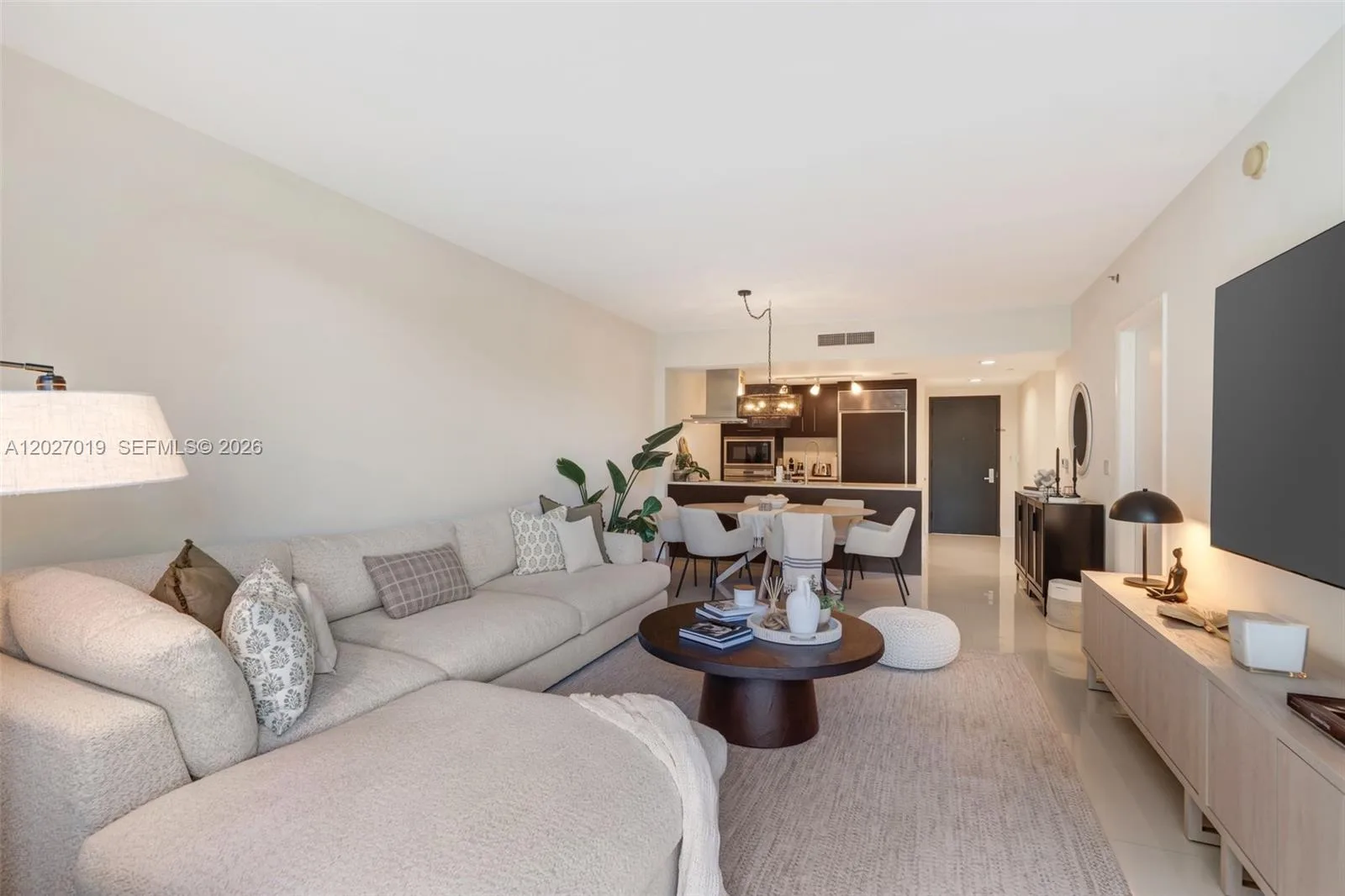 495 Brickell Ave # 409, Miami, FL 33131 photo 3