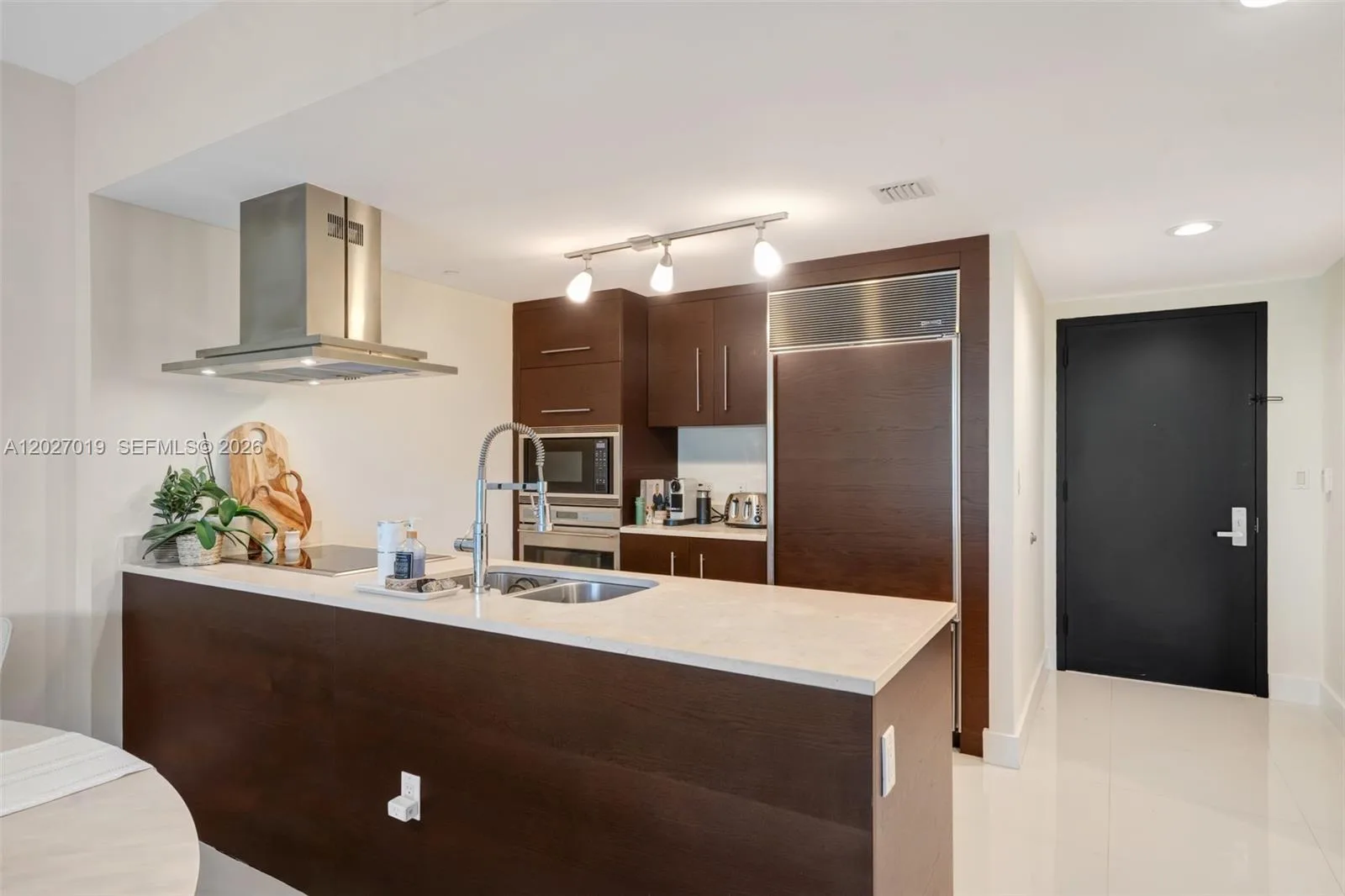 495 Brickell Ave # 409, Miami, FL 33131 photo 7