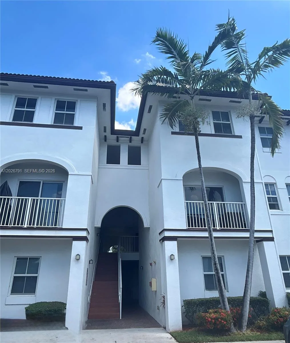 8960 NW 97th Ave # 216, Doral, FL 33178