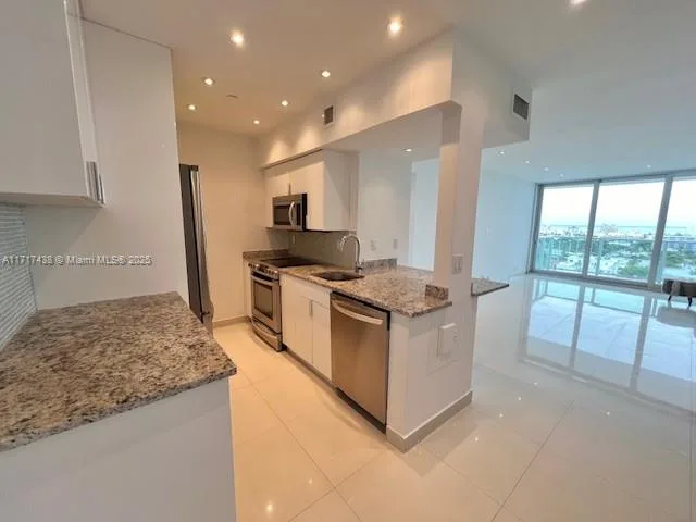 1000 West Ave # PH-07, Miami Beach, FL 33139 photo 2