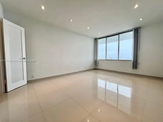 1000 West Ave # PH-07, Miami Beach, FL 33139 photo 9